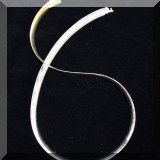 J16. Reversible yellow and white gold necklace. 